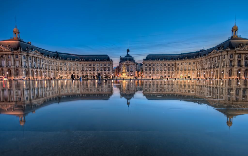 Les Trois Chandeliers Un Petit Paradis En Plein Centre Ville Bordeaux Exterior photo