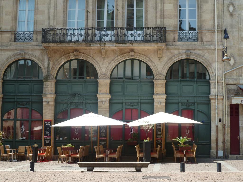 Les Trois Chandeliers Un Petit Paradis En Plein Centre Ville Bordeaux Exterior photo